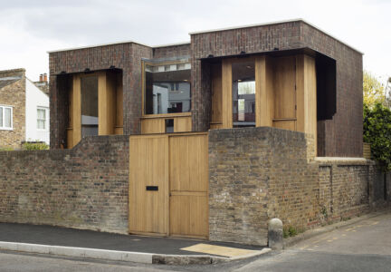 Satish jassal architects southwark brick house ph richard chivers 05